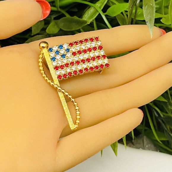 Rafaelian Vintage Red White Blue US Flag Rhinestone Brooch Patriotic Nice 1127 - Picture 2 of 8